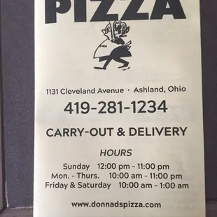 a sign for donna d's family pizza