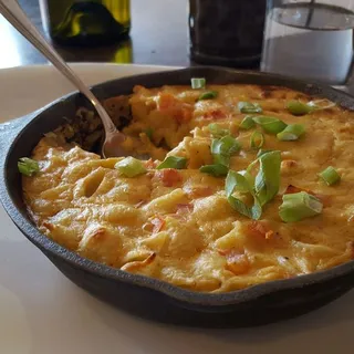 Cast Iron Mac and Cheese