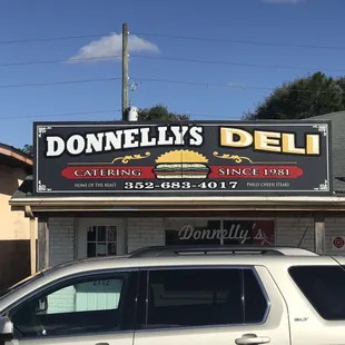 Front entrance of Donnelly&apos;s Deli