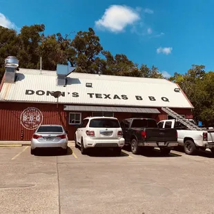 Donn's BBQ!! Truly a hidden Gem