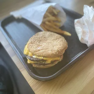 Cheeseburger Combo