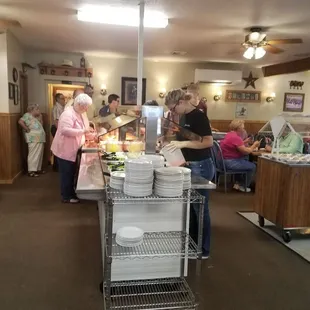 people serving food