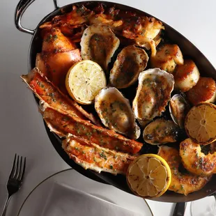 Roasted Seafood Plateau photographed by @damoneats
