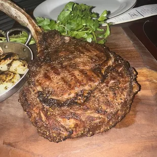 Tomahawk Steak