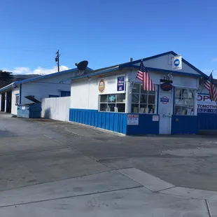 We are located right next to circle K.