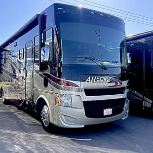 2015 Tiffin Allegro 32 SA