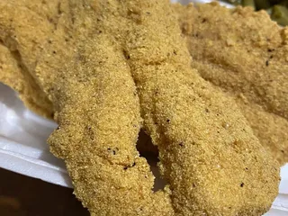 Lisa’s Chicken  & Seafood