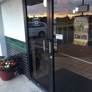 a view of the outside of the restaurant