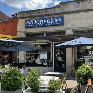 Outside outdoor seating available.