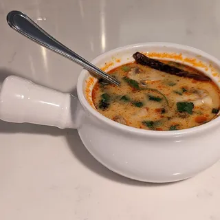Tom Kha
