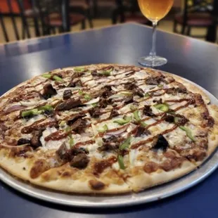 The Heffer at Dontae's Highland Pizza