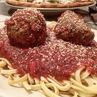 Homemade spaghetti with meatballs