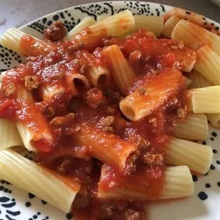 Rigatoni with meat sauce