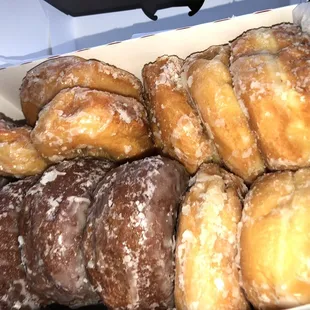 Chocolate and glazed dozen