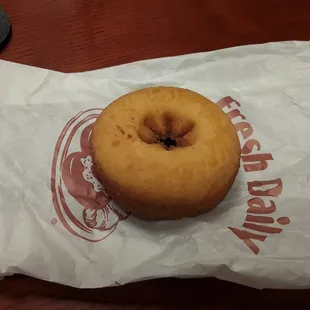 Behold, the plain cake donut!  Which is looking very similar to my cat's butt hole but still very tasty!