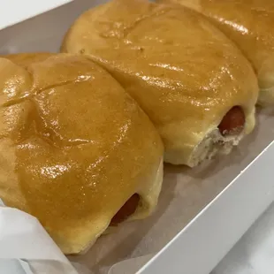 three buns in a box