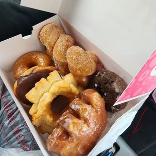 7 donuts