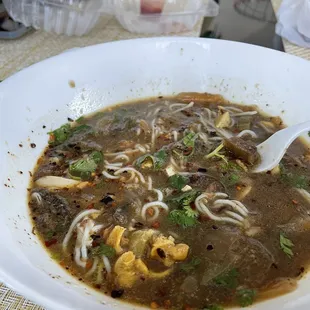 ramen and noodles, food