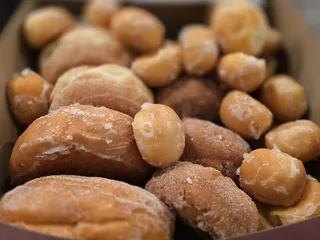 Susan's Donuts