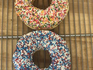 Edna's Donuts by George