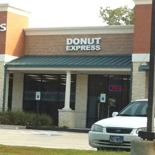the front of a donut shop