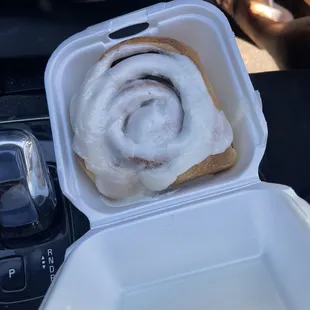 Cinnamon roll, yummers