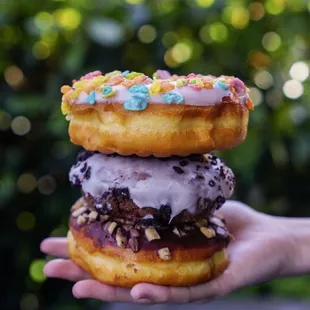 Donut Stack - IG: @nelson_eats