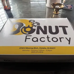 Awesome box, just wrong spelling on Visalia.