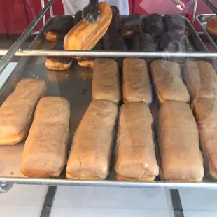 They have the best maple bars!!! 08/01/2019