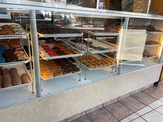 Airport Donut and Deli