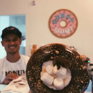 s&apos;mores donut