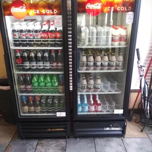 DRINKS ALONG WITH HOT FRESH MARKET COFFEE NÉW ORLEANS