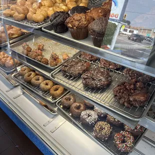 donuts, food, dough desserts