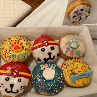 donuts, food, dough desserts