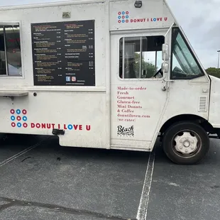 Donut I Love You food truck