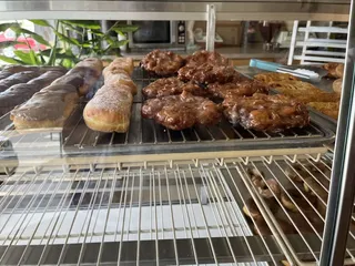 Rollen Donuts