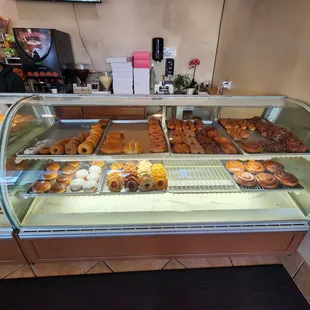 Selection around 10am on a weekday, place was busy