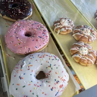 Glazed King Donuts
