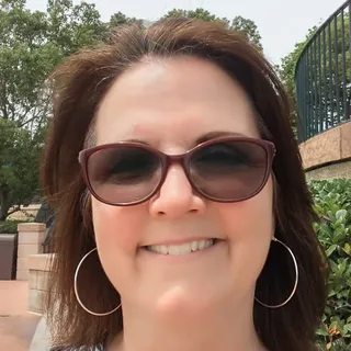 Debbie H.