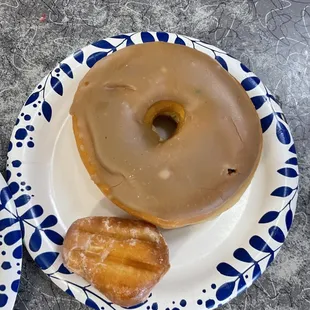 Maple glaze and donut hole