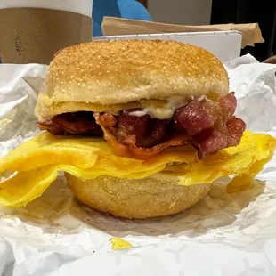 Bacon, egg &amp; cheese breakfast sandwich