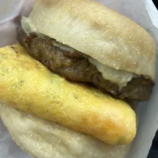 Frenchie with that chx sausage!