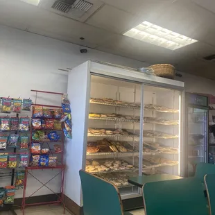 donuts, interior
