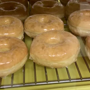 Glaze donuts