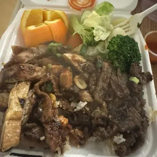 Chicken and steak plate (asked to substitute veggies for salad)