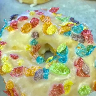 Vanilla fruity cereal