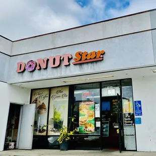 the front of a donut shop