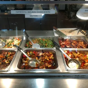 The Chinese food looks very well made.