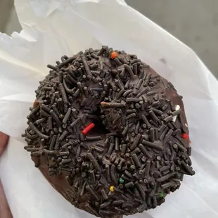 Chocolate Sprinkled Donut (TikTok: @justandyvu)