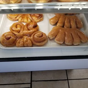 donuts, dough desserts, food